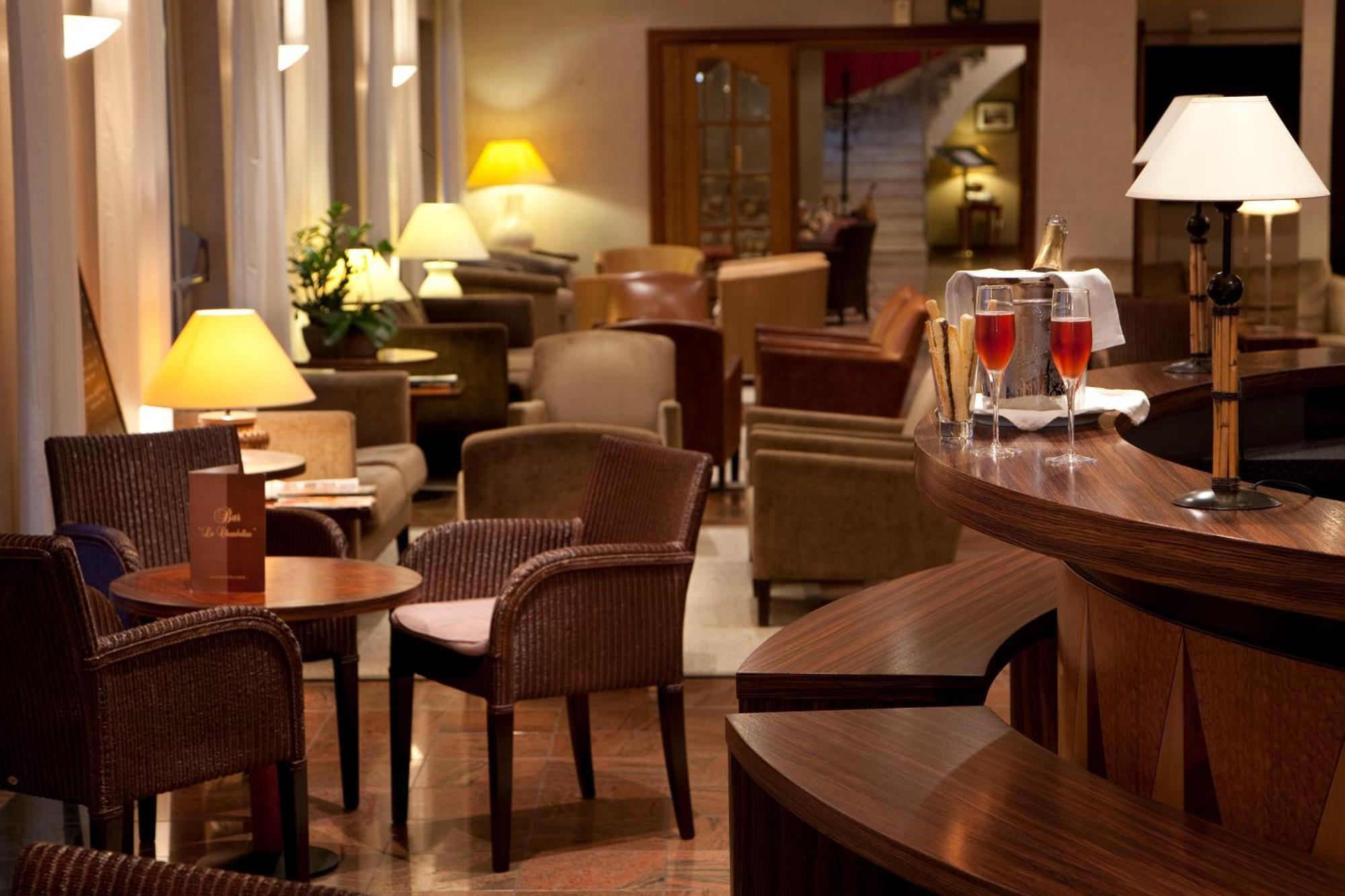 Logis Hotel Le Parc & Spa Saint-Hippolyte  Exterior foto