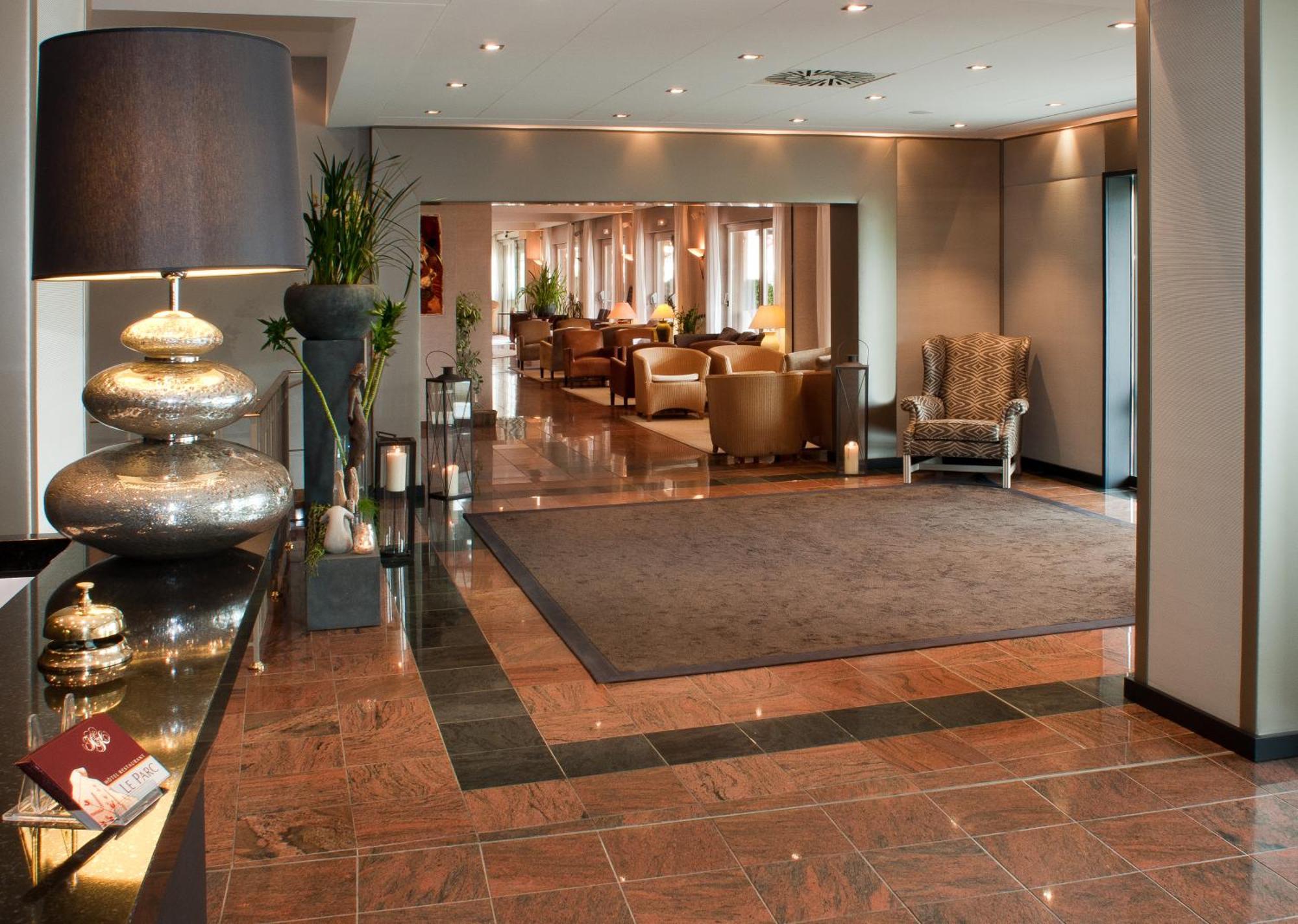 Logis Hotel Le Parc & Spa Saint-Hippolyte  Exterior foto