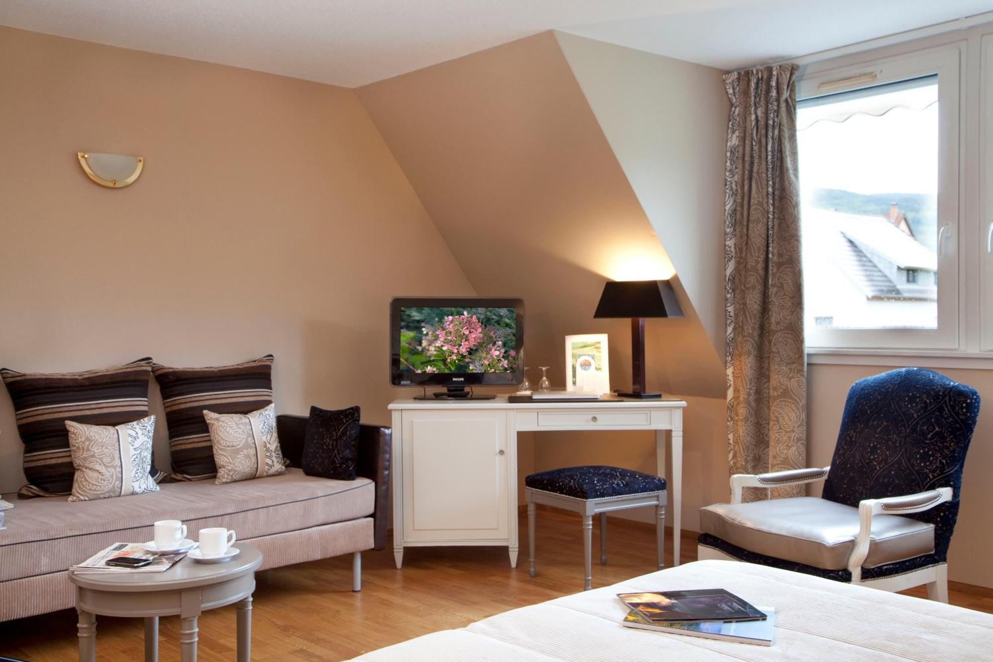 Logis Hotel Le Parc & Spa Saint-Hippolyte  Exterior foto