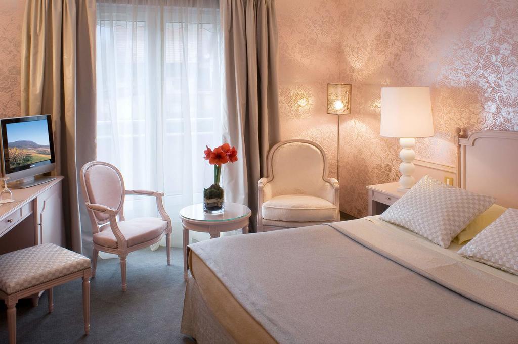 Logis Hotel Le Parc & Spa Saint-Hippolyte  Exterior foto